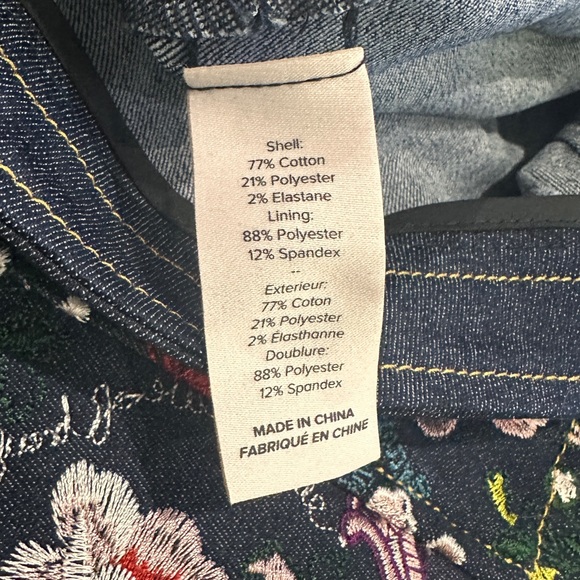 Eva-Marie Skinny-Leg Denim Pants w/ Floral Embroidery
Size 12. NWT - Picture 8 of 8